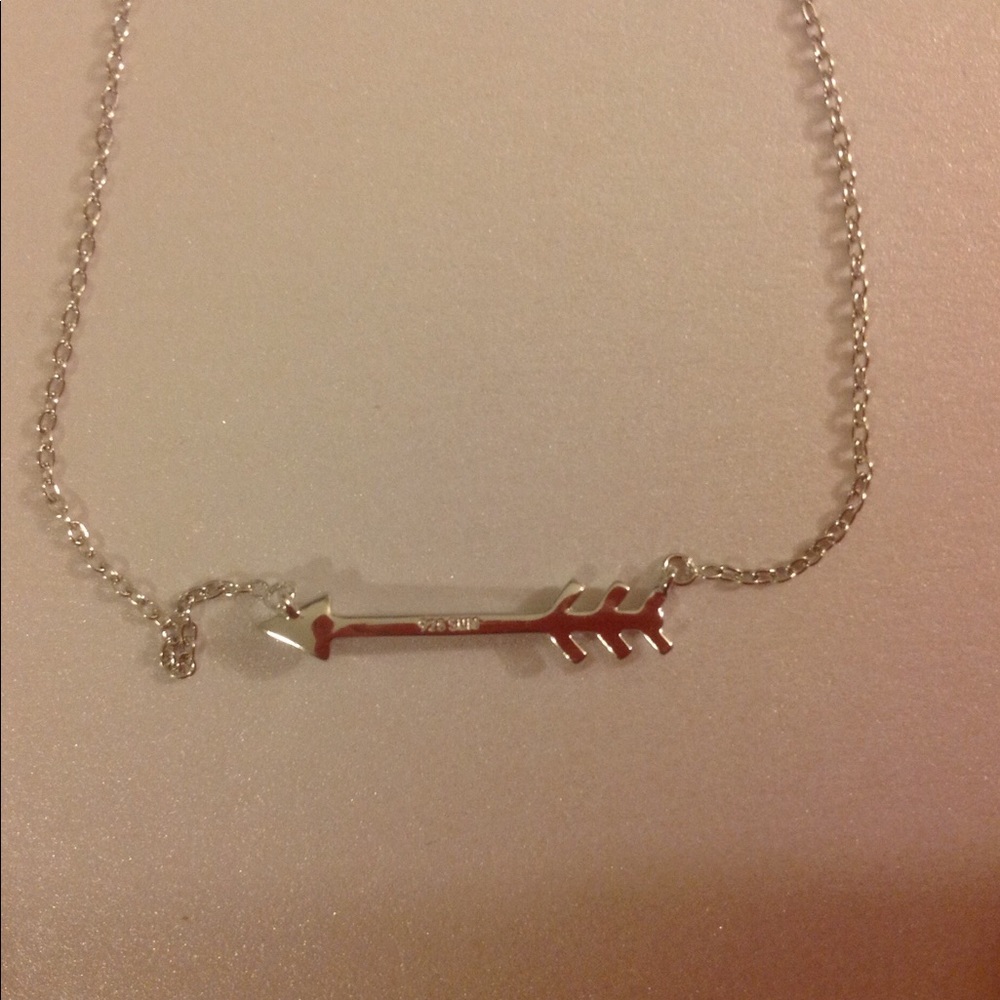 ❤️ DIAMOND STERLING SILVER ARROW NECKLACE - Picture 3 of 3
